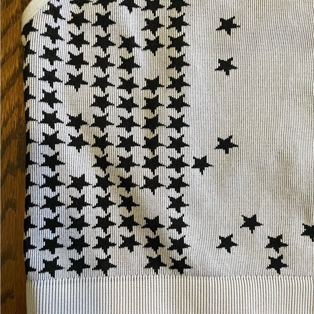 Fabletics Activewear Workout White Stars Razorback Tank Size Small - Picture 7 of 7